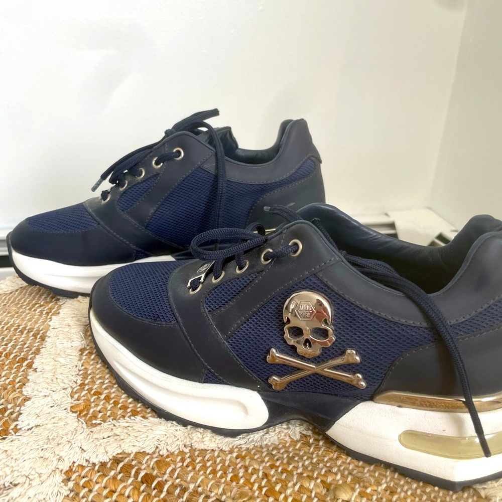 Philipp 💙☠️ plein skull runner very unique